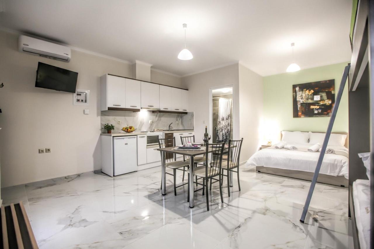 Del Sol #2 Meteora Luxurious Family Suites Kalambaka Zewnętrze zdjęcie