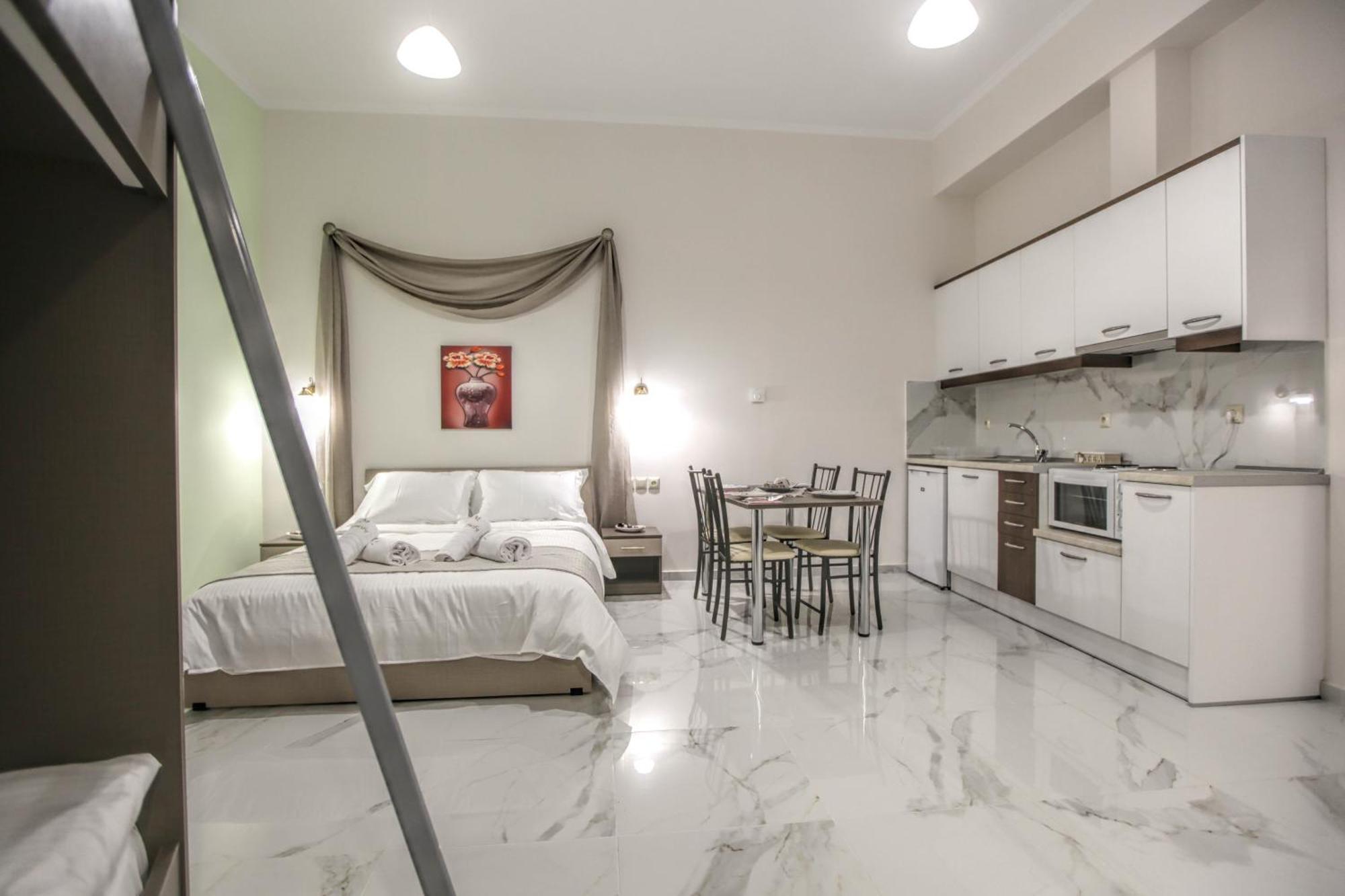 Del Sol #2 Meteora Luxurious Family Suites Kalambaka Zewnętrze zdjęcie